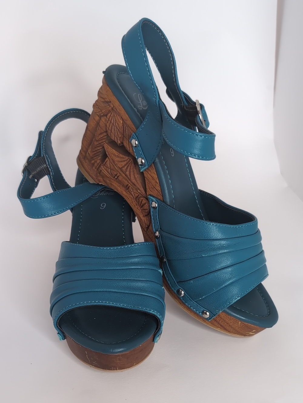 Lucky Lou Souvenir Size 9
